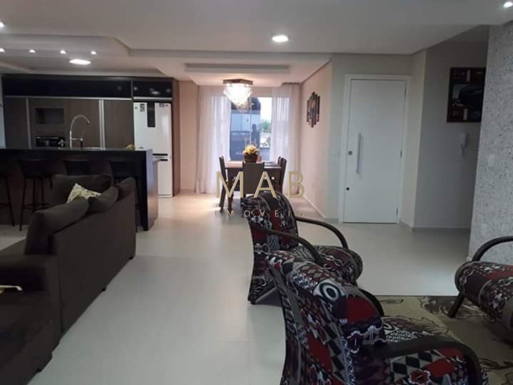 Cobertura de alto padrão à venda em Ingleses do Rio Vermelho, Florianópolis-SC: 3 quartos sendo 1 suíte, 2 salas, 2 banheiros, 1 vaga, 190m².