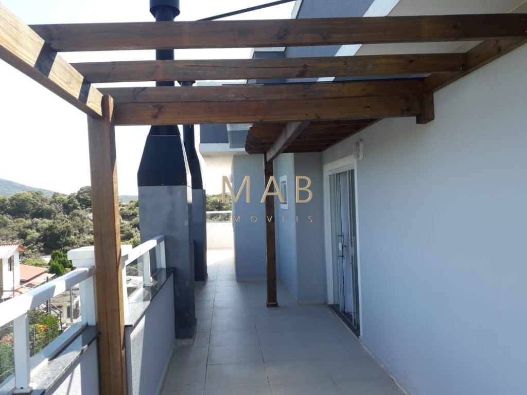 Cobertura de alto padrão à venda em Ingleses do Rio Vermelho, Florianópolis-SC: 3 quartos sendo 1 suíte, 2 salas, 2 banheiros, 1 vaga, 190m².