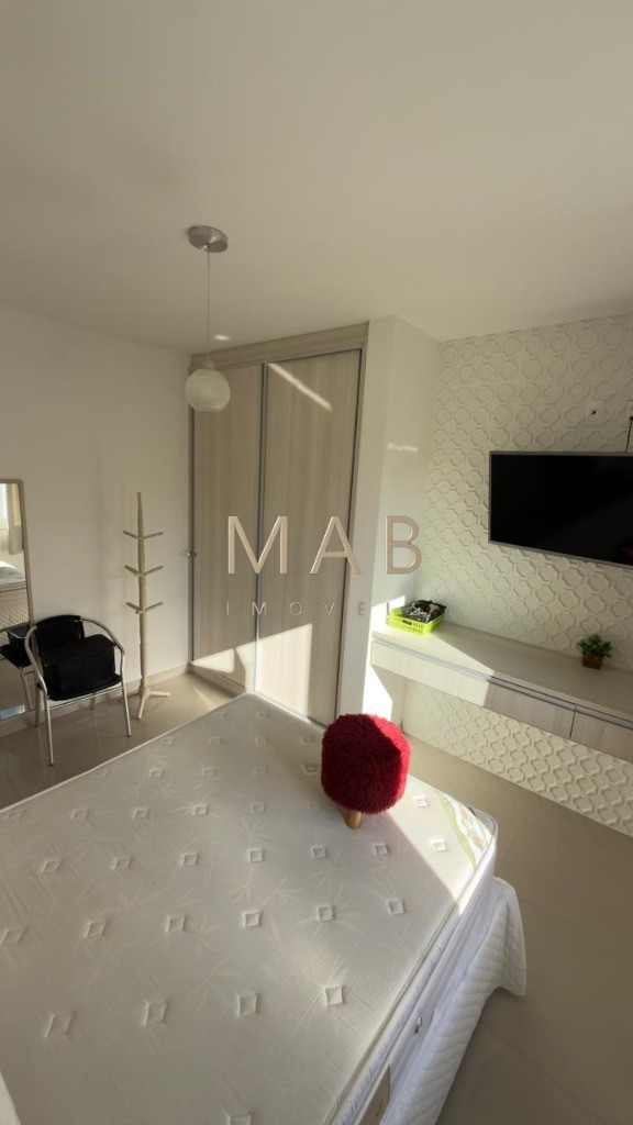 Venda de Apartamento de Luxo em Florianópolis-SC, Ingleses do Rio Vermelho - 3 Quartos, 3 Salas, 2 Banheiros, 2 Vagas - 213m²
