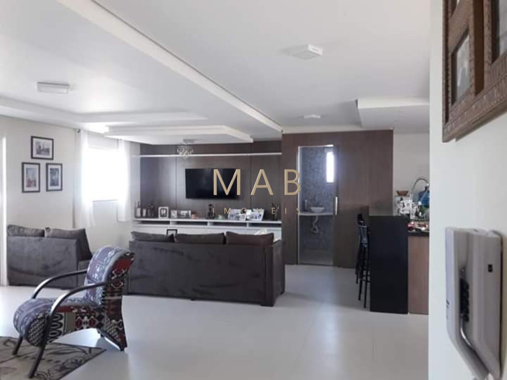 Cobertura de alto padrão à venda em Ingleses do Rio Vermelho, Florianópolis-SC: 3 quartos sendo 1 suíte, 2 salas, 2 banheiros, 1 vaga, 190m².
