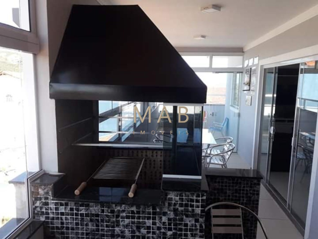 Cobertura de alto padrão à venda em Ingleses do Rio Vermelho, Florianópolis-SC: 3 quartos sendo 1 suíte, 2 salas, 2 banheiros, 1 vaga, 190m².