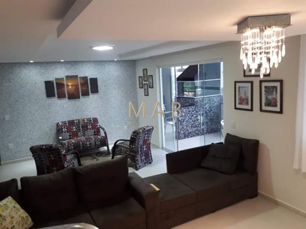 Cobertura de alto padrão à venda em Ingleses do Rio Vermelho, Florianópolis-SC: 3 quartos sendo 1 suíte, 2 salas, 2 banheiros, 1 vaga, 190m².