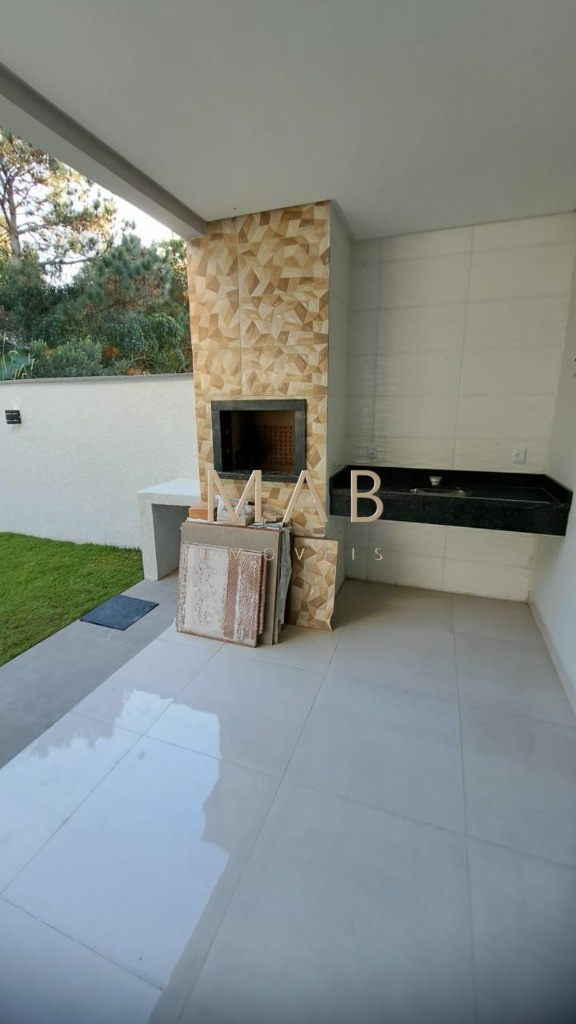 Casa Geminada de Alto Padrão à Venda em Ótima Localização na Praia de Ingleses - Florianópolis/SC!