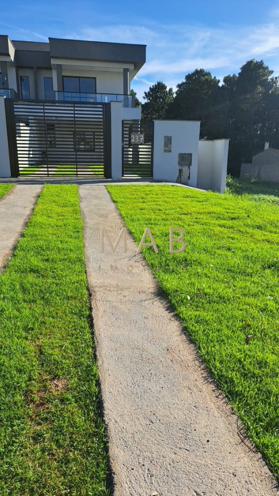 Casa Geminada de Alto Padrão à Venda em Ótima Localização na Praia de Ingleses - Florianópolis/SC!