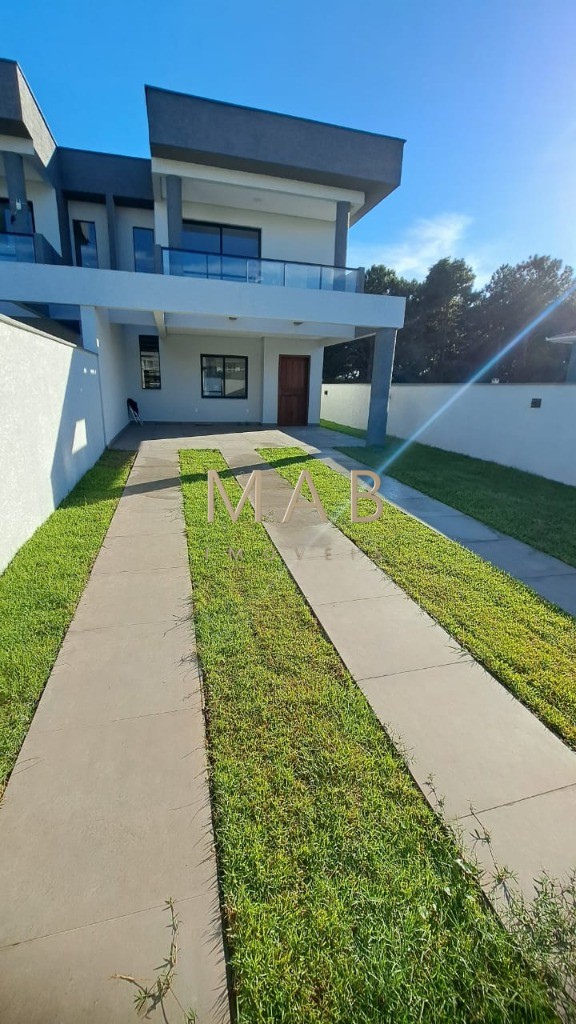 Casa Geminada de Alto Padrão à Venda em Ótima Localização na Praia de Ingleses - Florianópolis/SC!