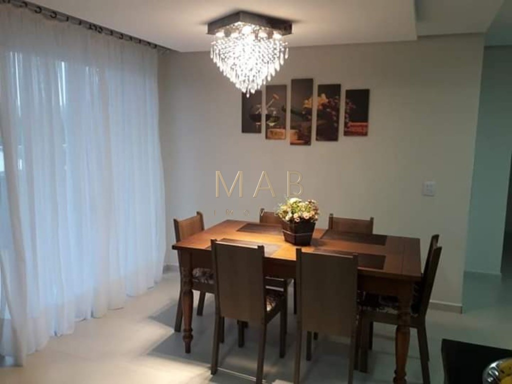 Cobertura de alto padrão à venda em Ingleses do Rio Vermelho, Florianópolis-SC: 3 quartos sendo 1 suíte, 2 salas, 2 banheiros, 1 vaga, 190m².