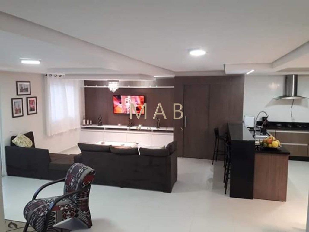 Cobertura de alto padrão à venda em Ingleses do Rio Vermelho, Florianópolis-SC: 3 quartos sendo 1 suíte, 2 salas, 2 banheiros, 1 vaga, 190m².