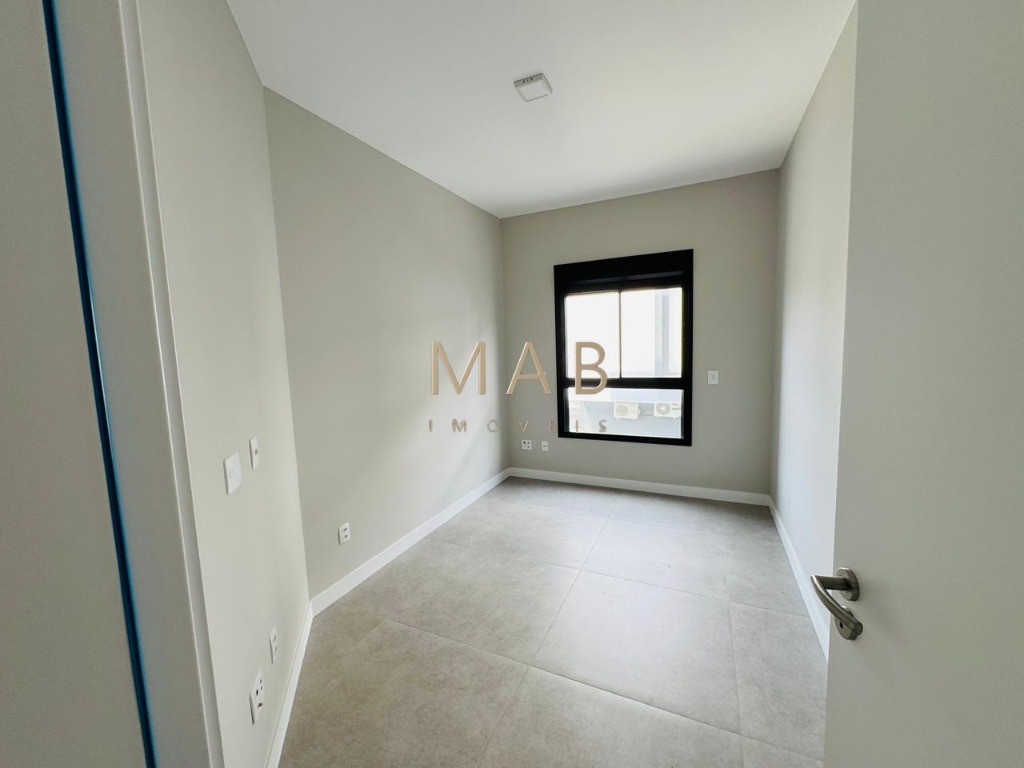 APARTAMENTO DIFERENCIADO NA CACHOEIRA DO BOM JESUS 2 DORMITÓRIOS 2 VAGAS DE GARAGEM FINANCIÁVEL Se você procura um imóvel que reúna conforto, p