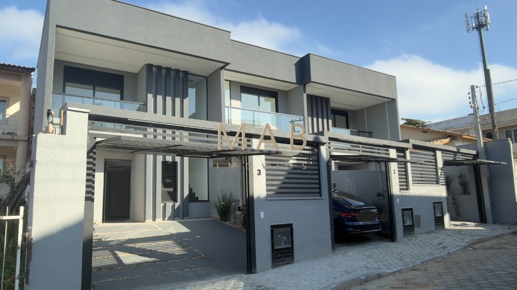 SOBRADOS NOVOS COM ALTO PADRÃO DE ACABAMENTO à VENDA NA PRAIA DOS INGLESES EM FLORIANÓPOLIS/SC! Projetados para quem busca conforto, sofisticação e e