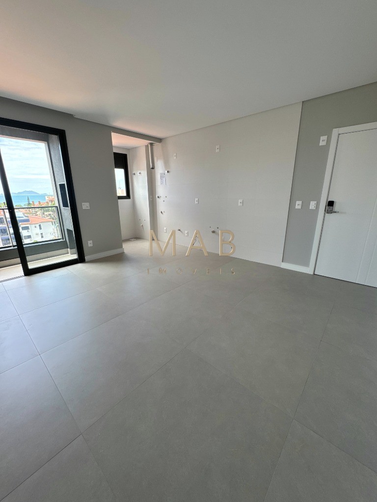 Apartamento à venda na Ilha da Magia, bairro Ingleses do Rio Vermelho, 2 quartos sendo 1 suíte, sala de estar/jantar, 1 vaga, 88,36m² de área. Venh
