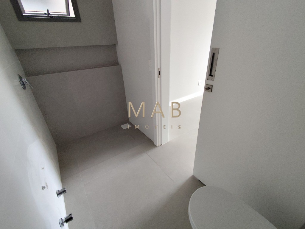 Apartamento DUPLEX para Venda, em ]localização Privilegiada na Praia de Ingleses do Rio Vermelho, Florianópolis SC!!