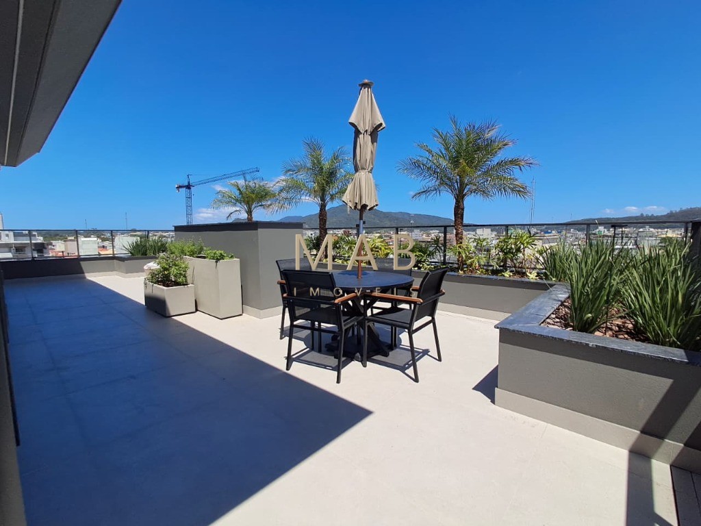 Apartamento à venda na Ilha da Magia, bairro Ingleses do Rio Vermelho, 2 quartos sendo 1 suíte, sala de estar/jantar, 1 vaga, 88,36m² de área. Venh