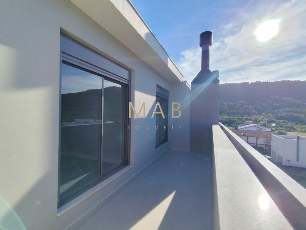Apartamento DUPLEX à Venda em Localização Privilegiada na Praia de Ingleses, Florianópolis/SC!