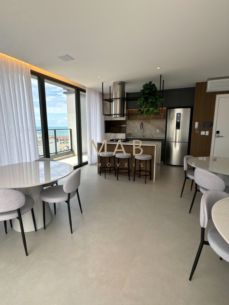 Apartamento à venda em Florianópolis-SC, bairro Ingleses do Rio Vermelho, 2 quartos sendo 1 suíte, sala de estar/jantar, 1 vaga, 88,36m² de área. Venh