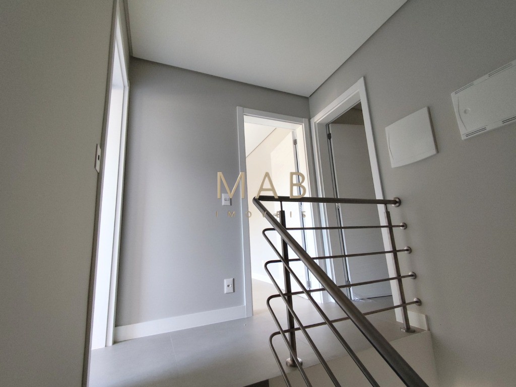 Apartamento DUPLEX à Venda em Localização Privilegiada na Praia de Ingleses, Florianópolis/SC!