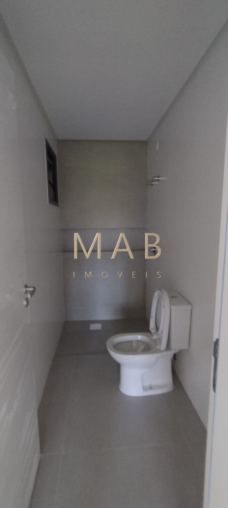 Lindo Apartamento contendo 2 Dormitórios sendo 1 Suíte à Venda na Praia de Ingleses, Florianópolis SC!!
