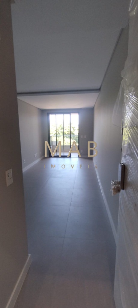 Lindo Apartamento contendo 2 Dormitórios sendo 1 Suíte à Venda na Praia de Ingleses, Florianópolis SC!!