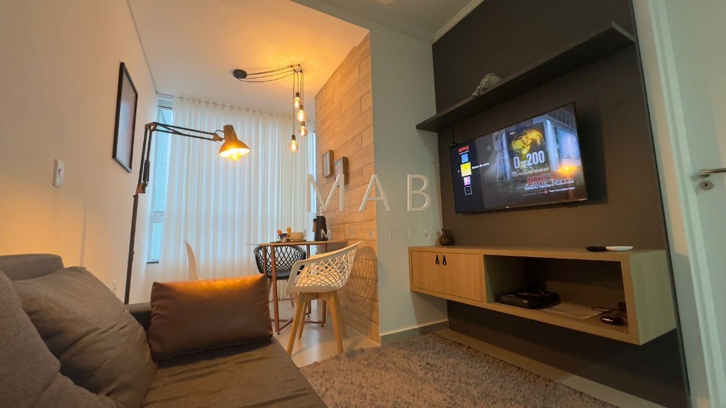 Apartamento mobiliado e decorado na praia dos ingleses , excelente oportunidade para moradia ou investimento!!
