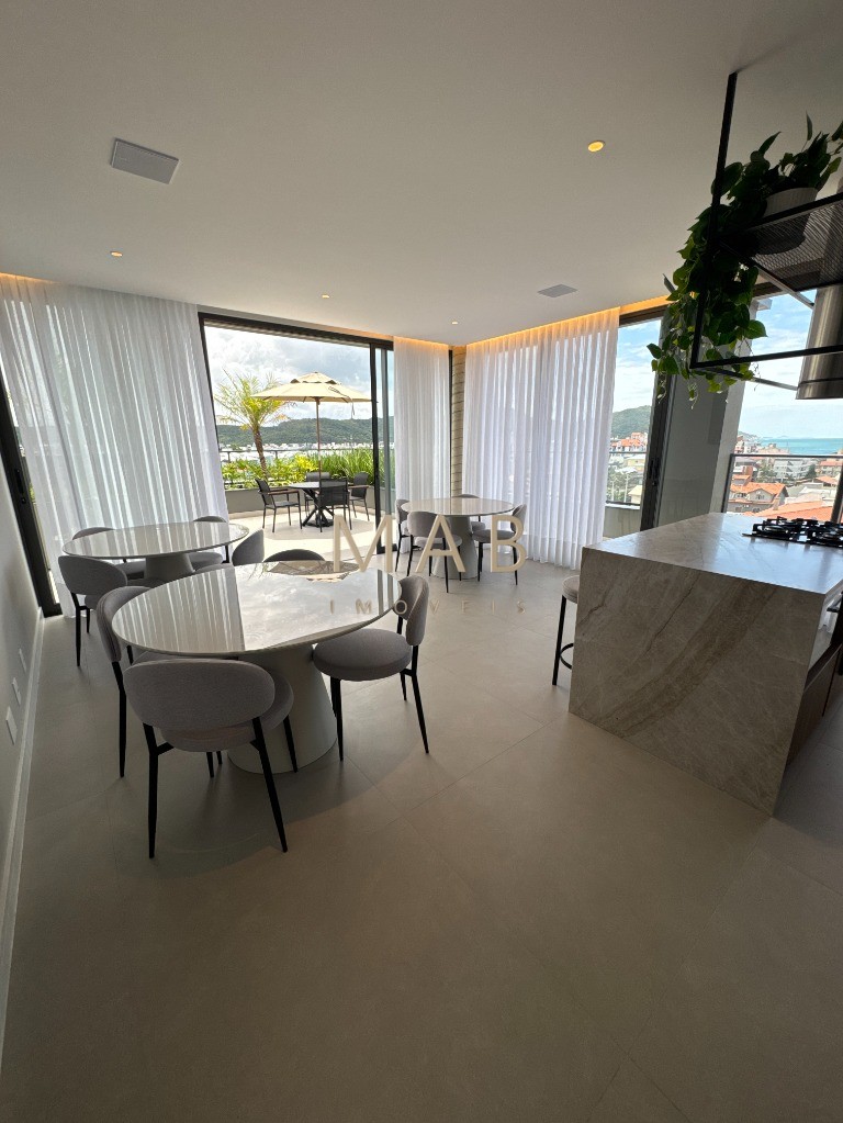 Apartamento à venda na Ilha da Magia, bairro Ingleses do Rio Vermelho, 2 quartos sendo 1 suíte, sala de estar/jantar, 1 vaga, 88,36m² de área. Venh