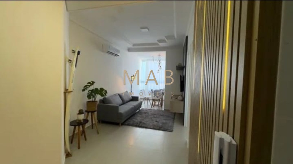 Apartamento mobiliado e decorado na praia dos ingleses , excelente oportunidade para moradia ou investimento!!