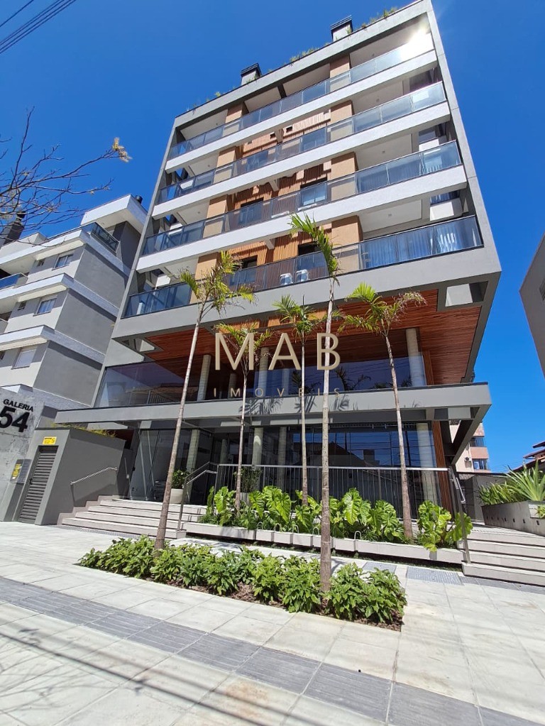 Apartamento à venda na Ilha da Magia, bairro Ingleses do Rio Vermelho, 2 quartos sendo 1 suíte, sala de estar/jantar, 1 vaga, 88,36m² de área. Venh
