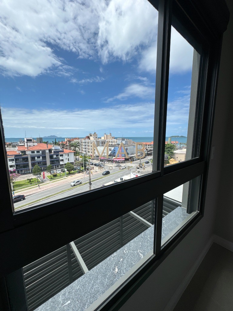 Apartamento à venda na Ilha da Magia, bairro Ingleses do Rio Vermelho, 2 quartos sendo 1 suíte, sala de estar/jantar, 1 vaga, 88,36m² de área. Venh