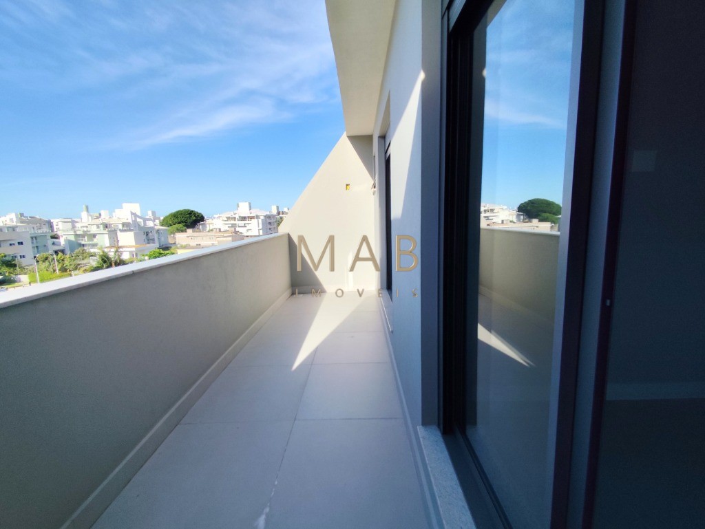 Apartamento DUPLEX à Venda em Localização Privilegiada na Praia de Ingleses, Florianópolis/SC!