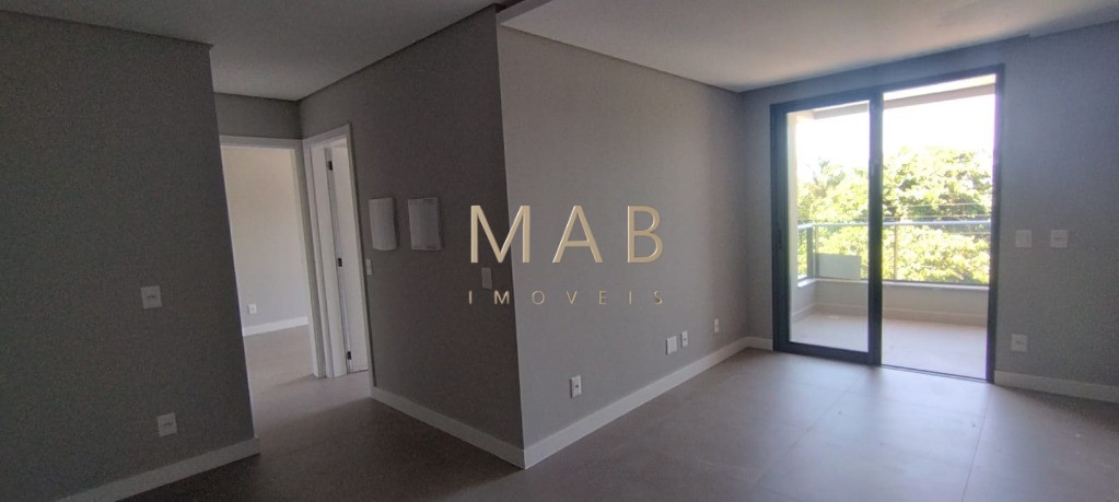 Lindo Apartamento contendo 2 Dormitórios sendo 1 Suíte à Venda na Praia de Ingleses, Florianópolis SC!!