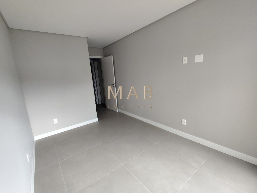 Apartamento DUPLEX para Venda, em ]localização Privilegiada na Praia de Ingleses do Rio Vermelho, Florianópolis SC!!
