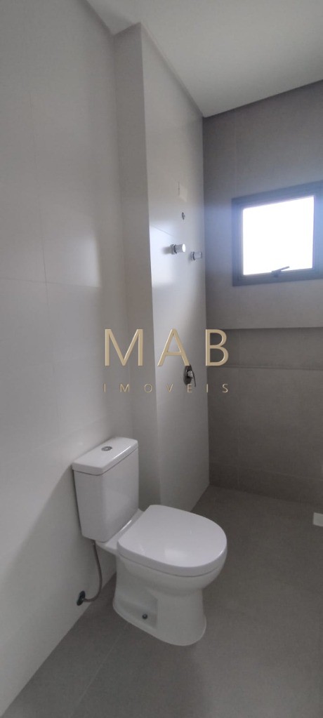 Vende-se Apartamento Garden, com 3 dormitórios sendo 1 suite, em Localização Nobre no Bairro Ingleses, Florianópolis/SC!