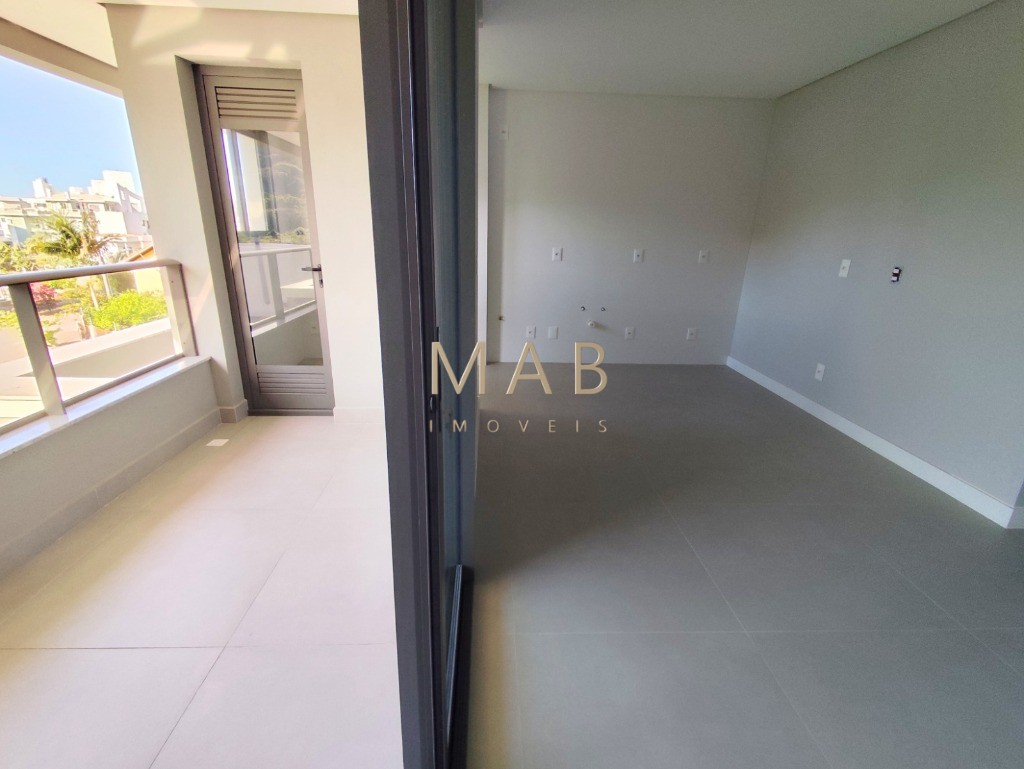 Apartamento DUPLEX à Venda em Localização Privilegiada na Praia de Ingleses, Florianópolis/SC!