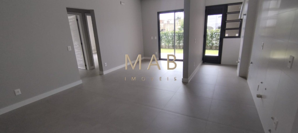 Vende-se Apartamento Garden, com 3 dormitórios sendo 1 suite, em Localização Nobre no Bairro Ingleses, Florianópolis/SC!