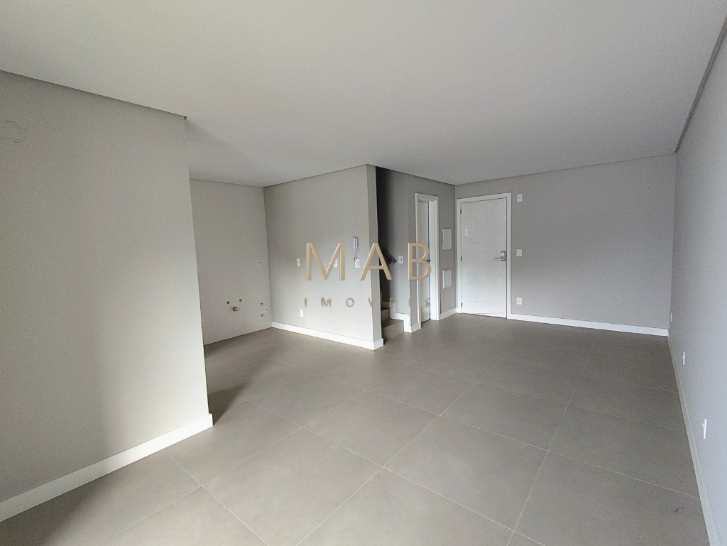Apartamento DUPLEX para Venda, em ]localização Privilegiada na Praia de Ingleses do Rio Vermelho, Florianópolis SC!!