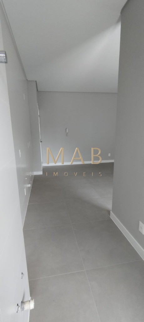 Vende-se Apartamento Garden, com 3 dormitórios sendo 1 suite, em Localização Nobre no Bairro Ingleses, Florianópolis/SC!