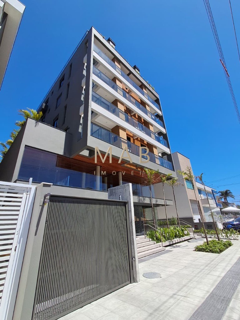 Apartamento de 2 quartos SENDO 1 suíte e vaga de garagem em Ingleses do Rio Vermelho, Florianópolis-SC.