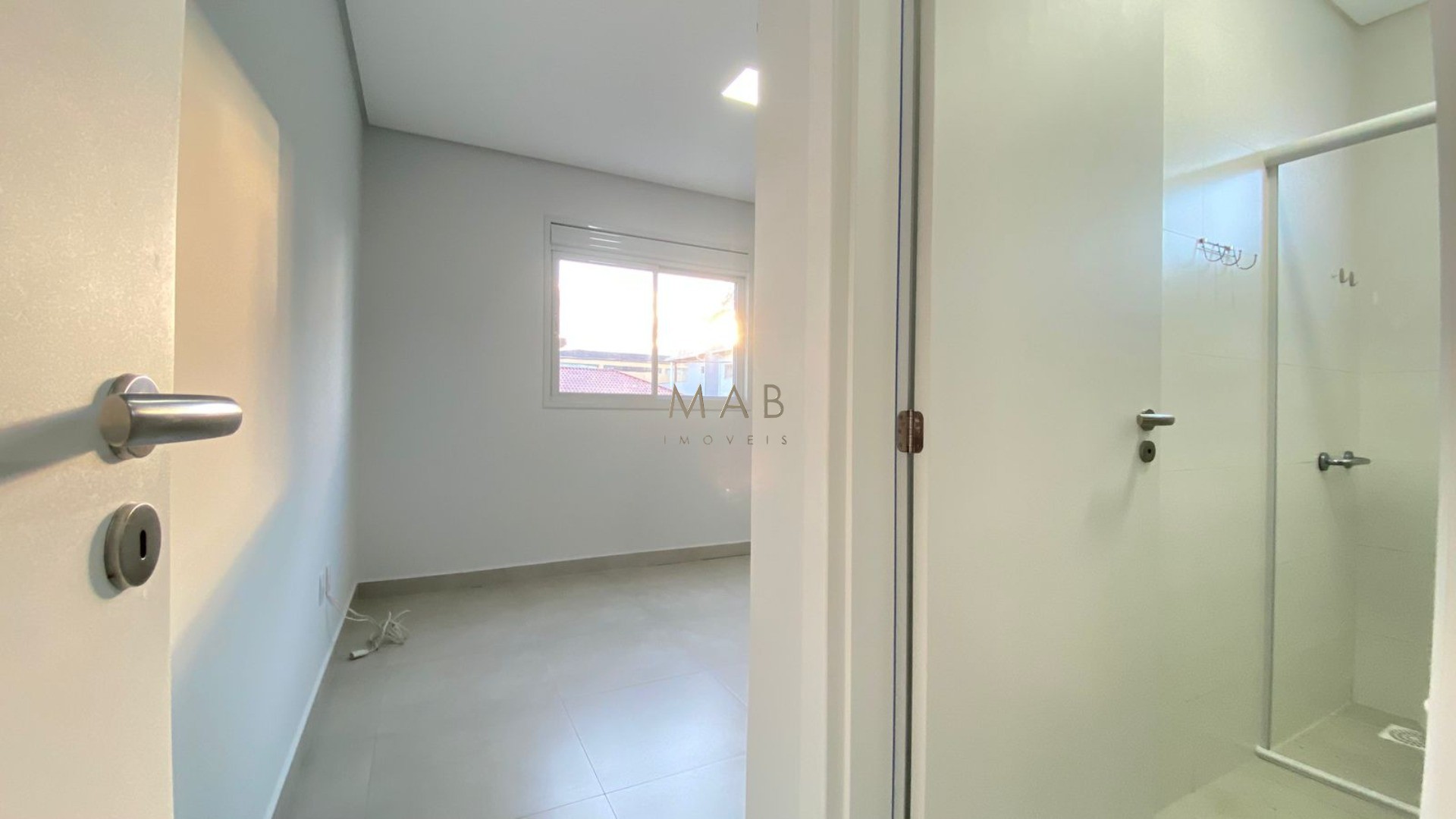 Apartamento para Venda, SEMIMOBILIADO, localizado à 500 metros do Mar, no Bairro Ingleses, Florianópolis SC!