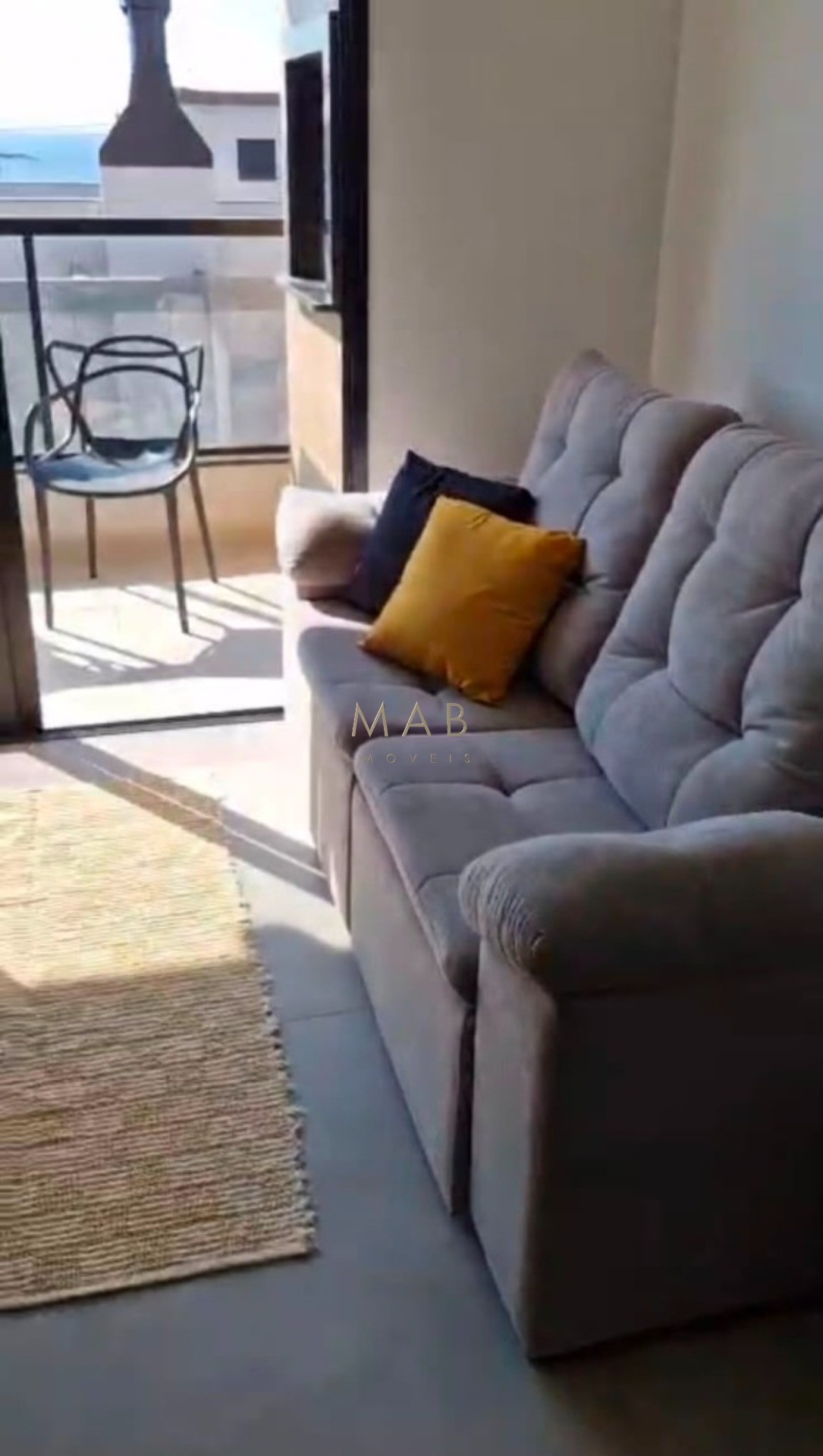 Apartamento com 2 Suítes à Venda no Saint Humbert Residence, a 80 metros da Praia dos Ingleses, Florianópolis/SC!