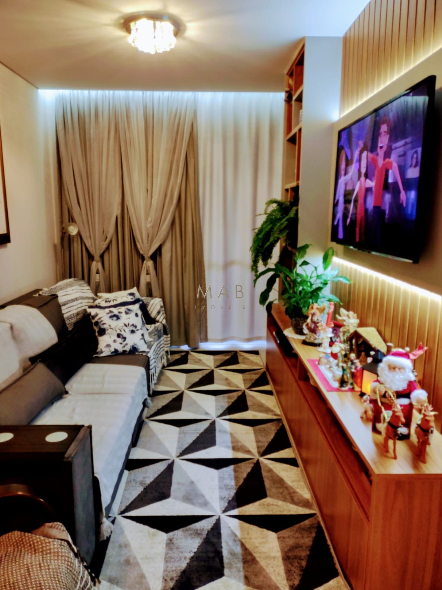 Apartamento para Venda, SEMIMOBILIADO, localizado à 500 metros do Mar, no Bairro Ingleses, Florianópolis SC!