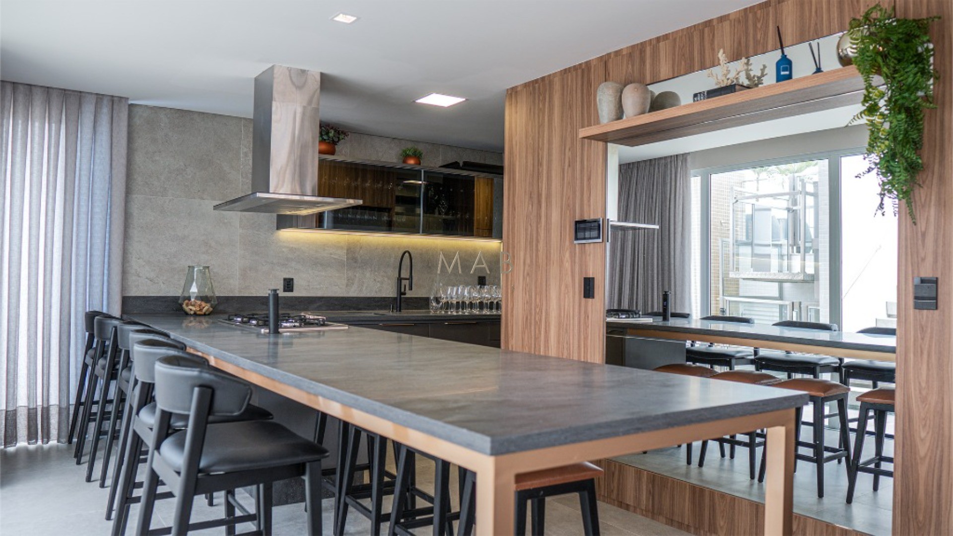 Apartamento MOBILIADO e DECORADO à Venda em um Incrível Residencial, aproveite as condições!! Região nobre de Ingleses - Florianópolis SC!