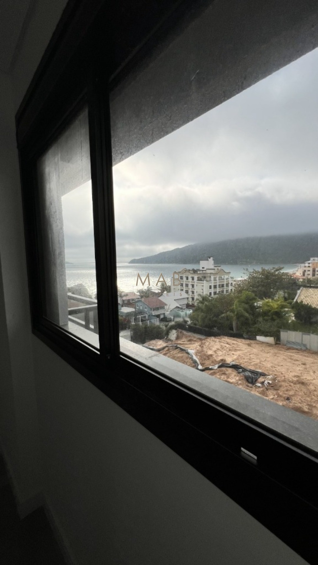 Lindo Apartamento à Venda com VISTA MAR, no Saint Humbert Residence, a 80 metros da Praia dos Ingleses, Florianópolis/SC!