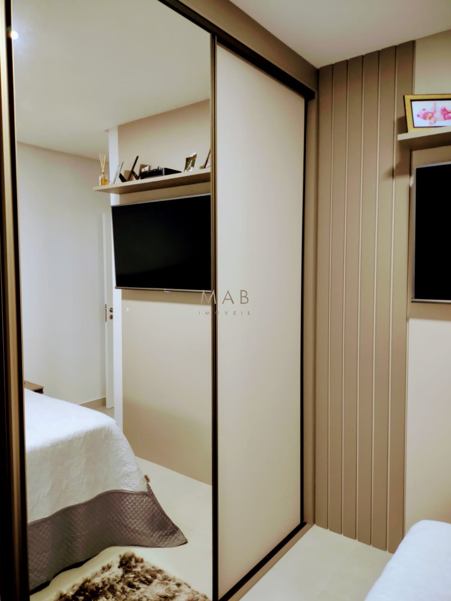 Apartamento para Venda, SEMIMOBILIADO, localizado à 500 metros do Mar, no Bairro Ingleses, Florianópolis SC!
