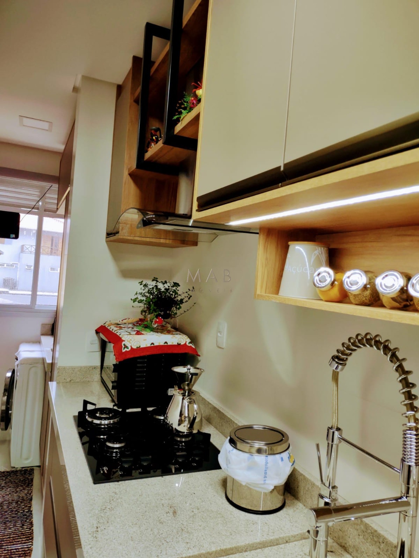 Apartamento para Venda, SEMIMOBILIADO, localizado à 500 metros do Mar, no Bairro Ingleses, Florianópolis SC!