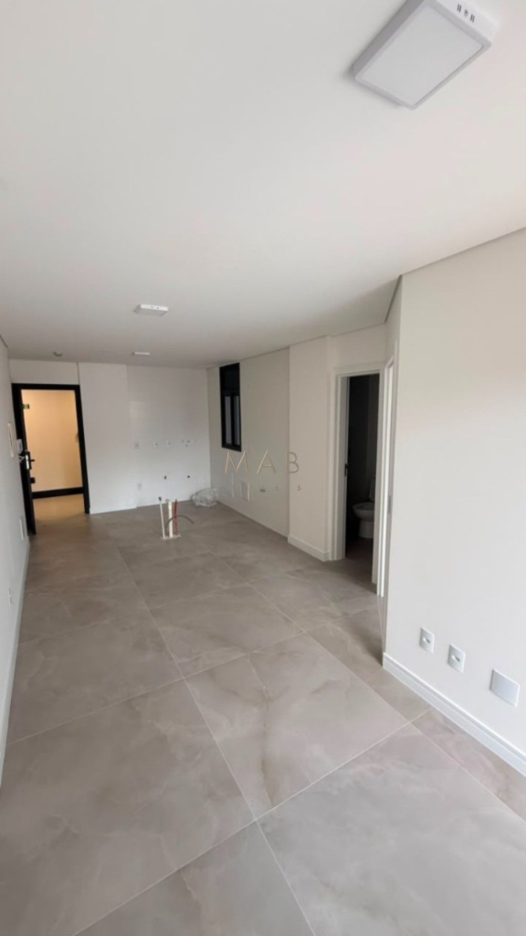 Apartamento Térreo à Venda com 1 Dormitório, no Saint Humbert Residence, a 80 metros da Praia dos Ingleses, Florianópolis/SC!