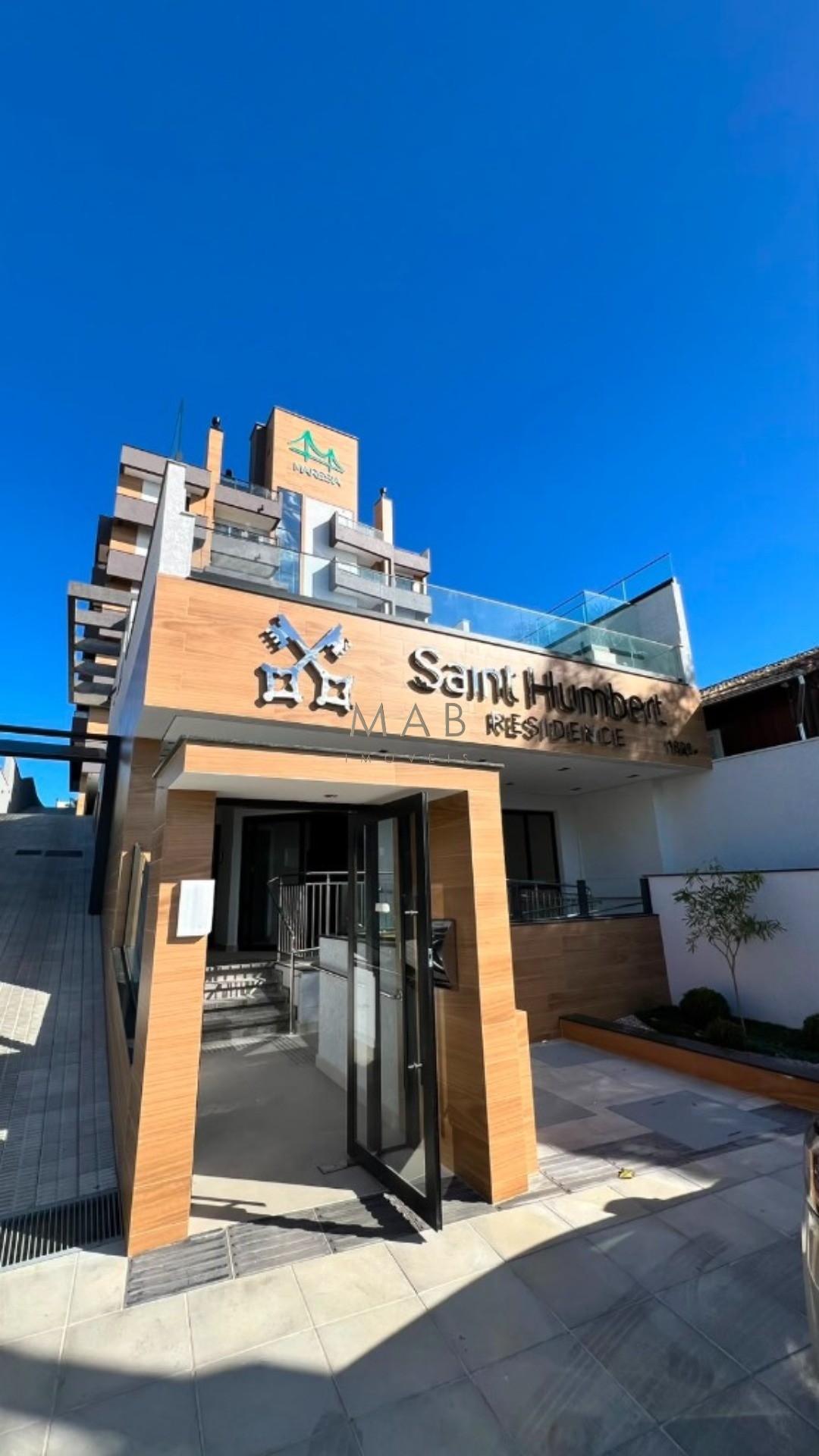 Lindo Apartamento à Venda com VISTA MAR, no Saint Humbert Residence, a 80 metros da Praia dos Ingleses, Florianópolis/SC!