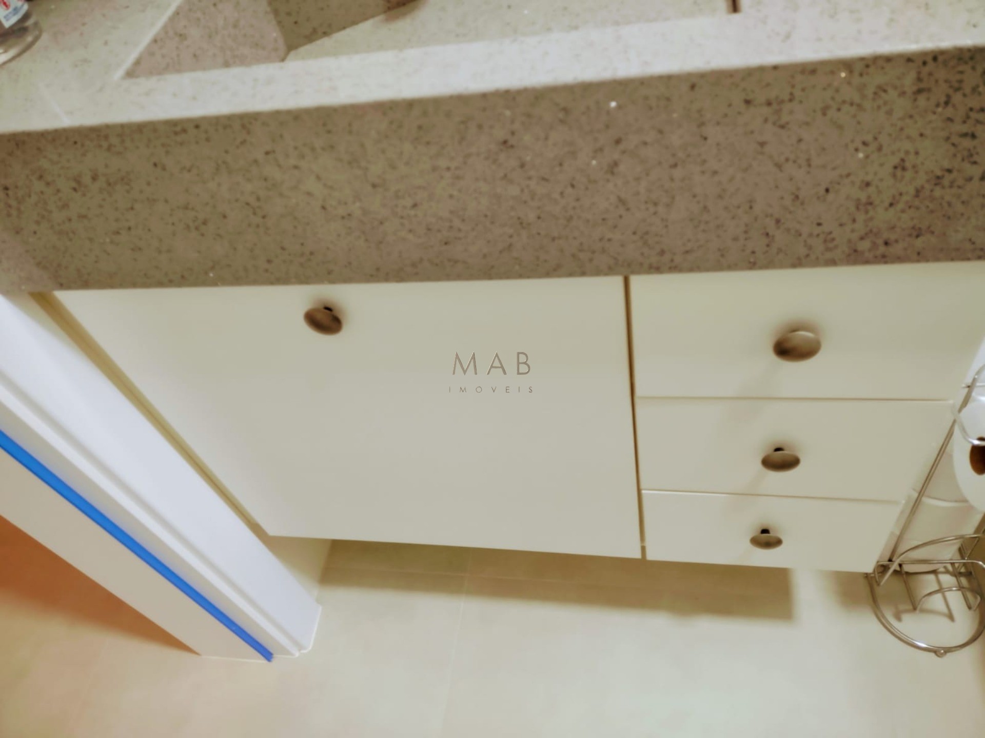 Apartamento para Venda, SEMIMOBILIADO, localizado à 500 metros do Mar, no Bairro Ingleses, Florianópolis SC!