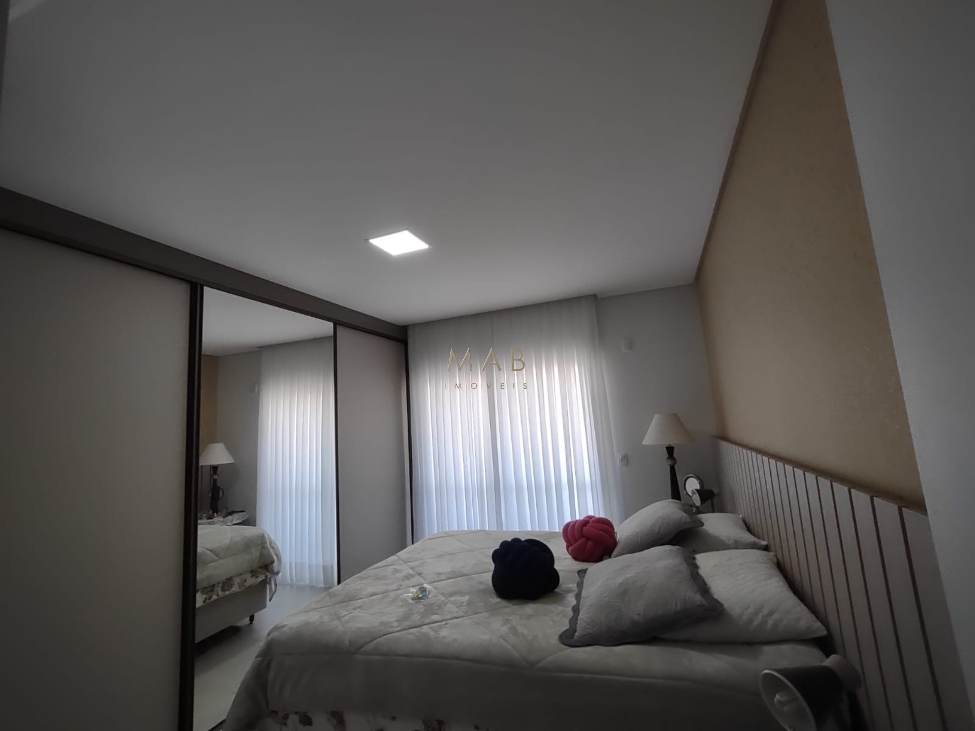 Apartamento COBERTURA à Venda à 500 metros do MAR à VENDA em área privilegiada no Bairro Ingleses - Florianópolis SC!