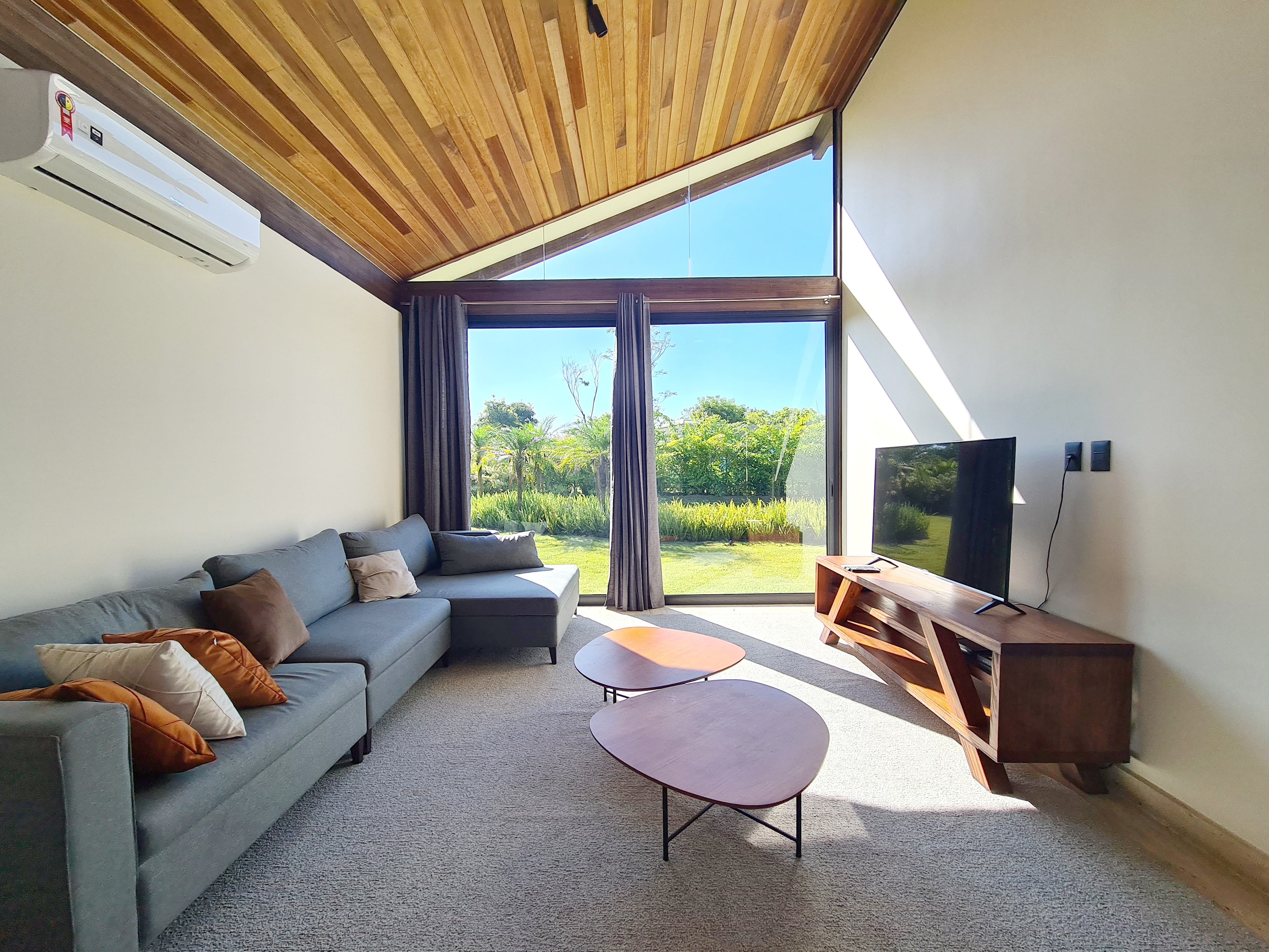 Sítio, 7 quartos, 3300 m² - Foto 1