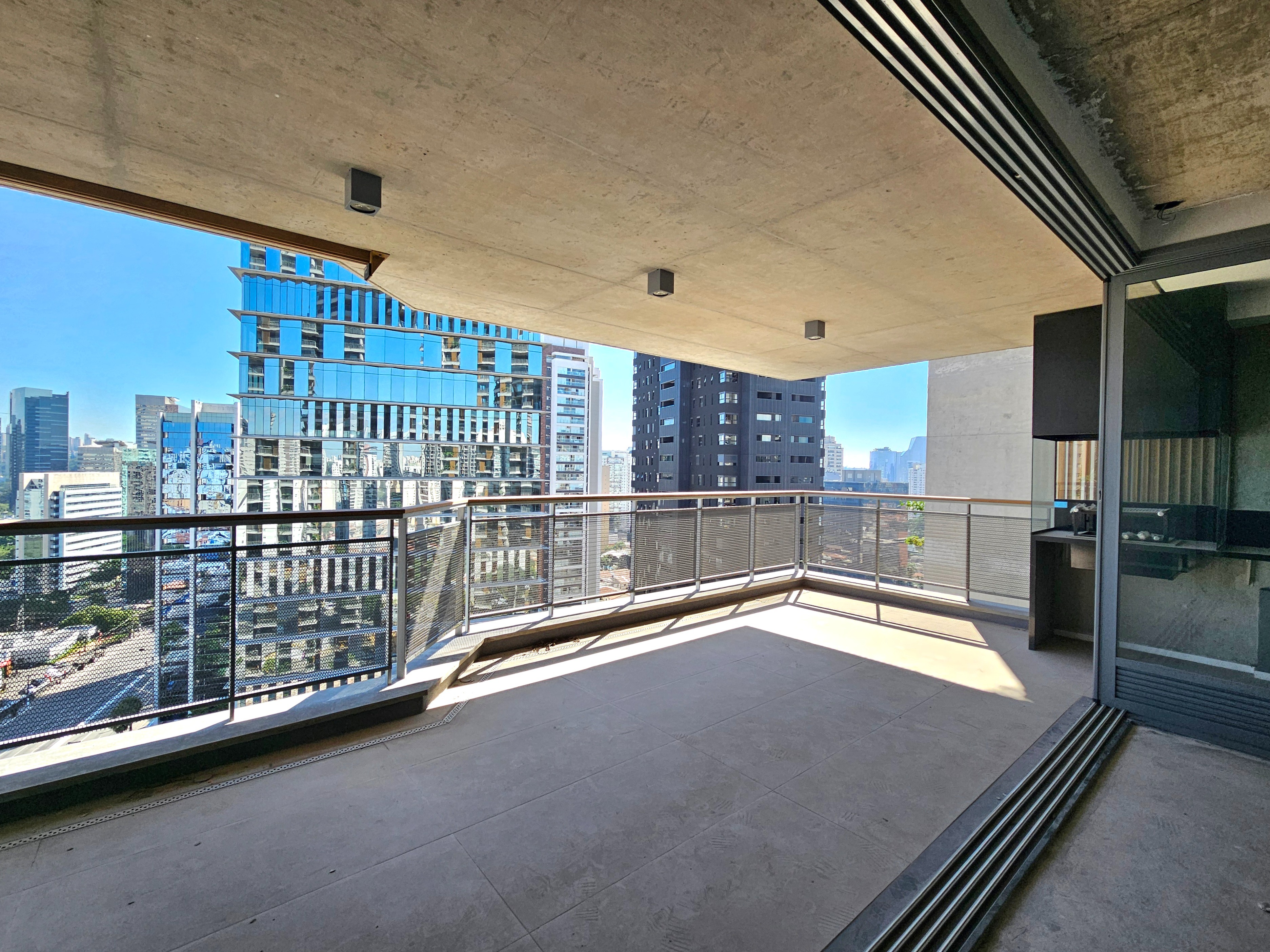 Apartamento, 3 quartos, 197 m² - Foto 2