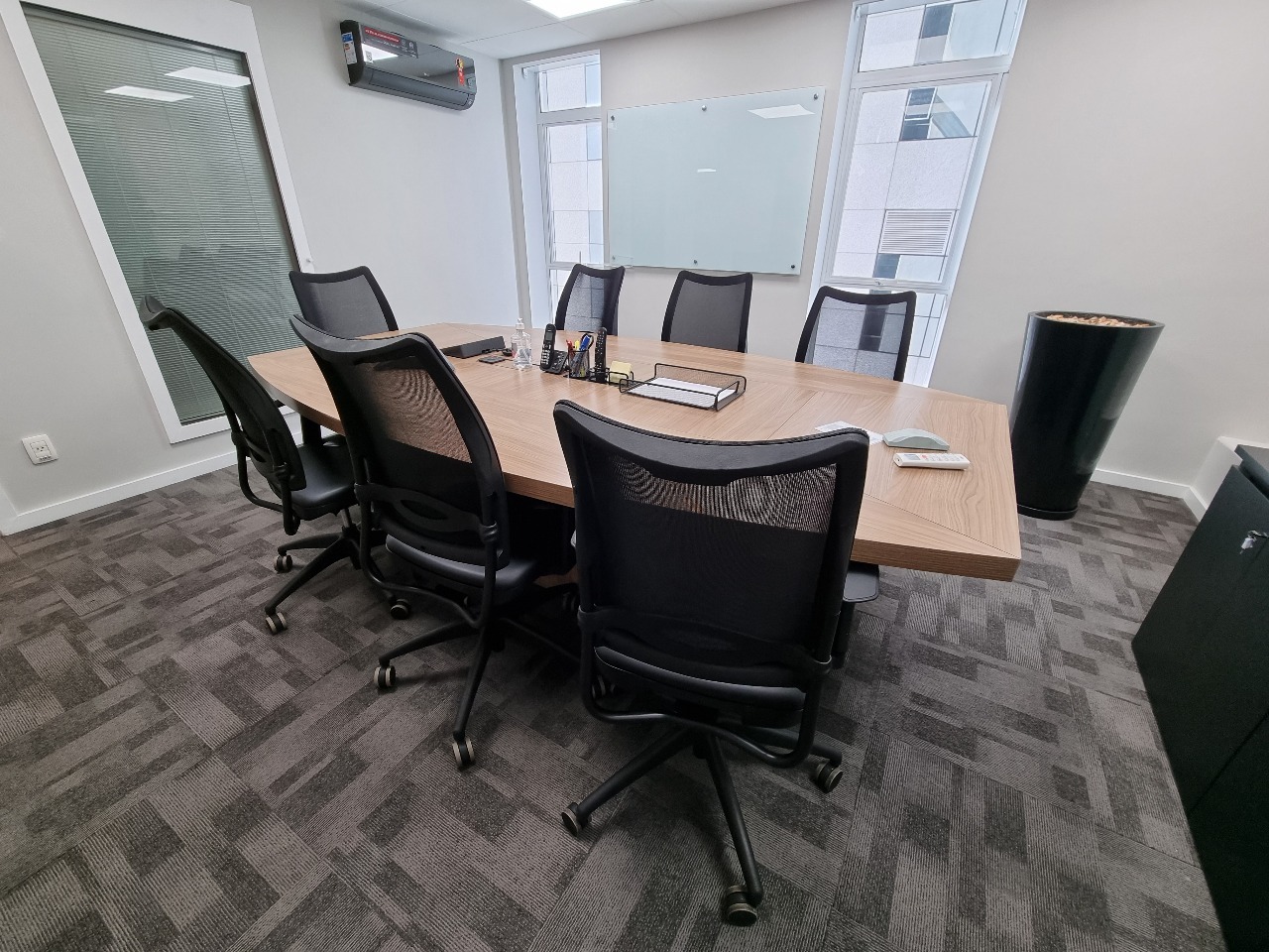 Sala-Conjunto, 225 m² - Foto 1