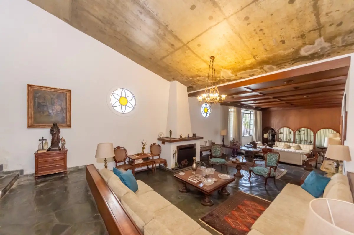 Casa, 5 quartos, 369 m² - Foto 1
